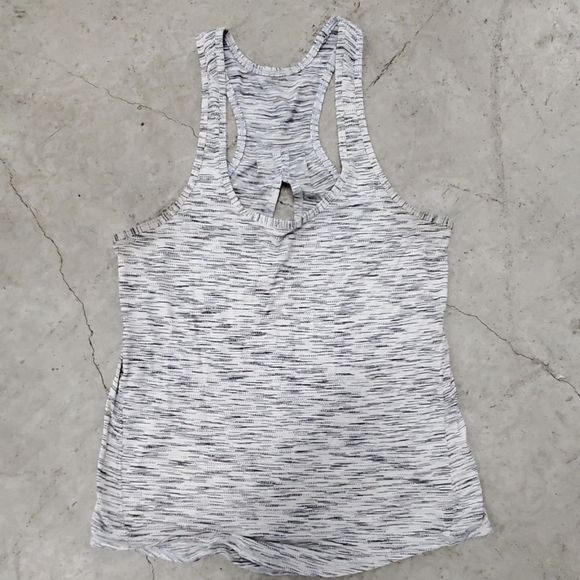 lululemon athletica Tops - Lululemon Tank Top Size 2